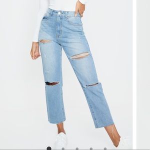 PrettyLittleThing Cropped Jeans